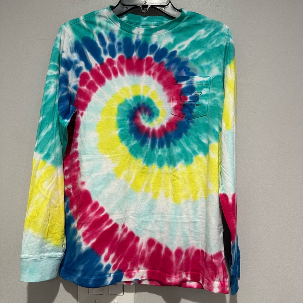 Vineyard Vines Tie Dye Long Sleeve Pocket Tee Size Medium